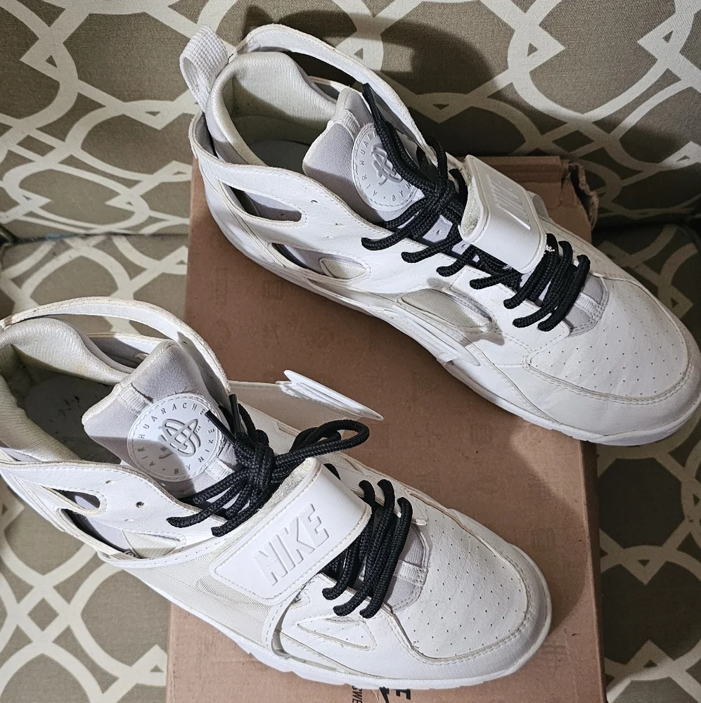 Nike Air Trainer Huarache - Picture 4 of 8